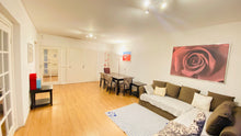 Afbeelding in Gallery-weergave laden, Fully furnished - Bevelandselaan, Amstelveen
